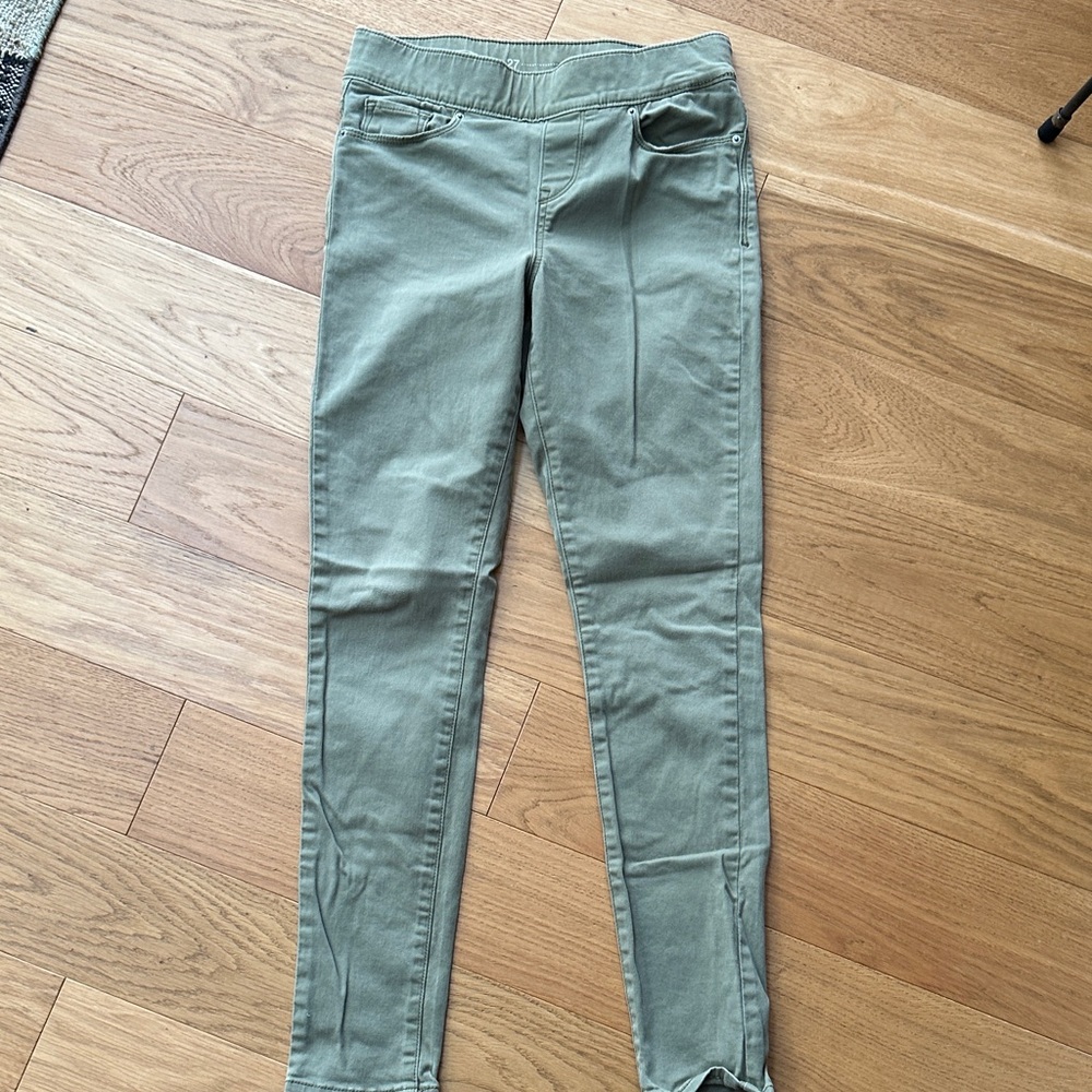 Levi’s skinny olive green pants